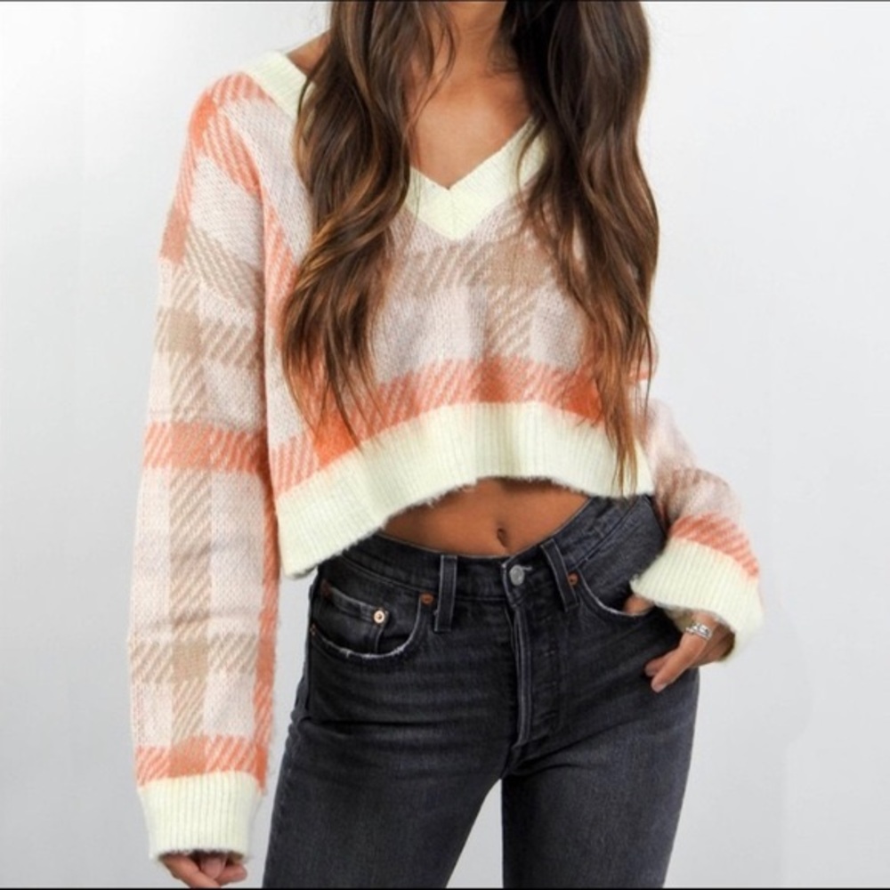 Wild honey cropped sweater